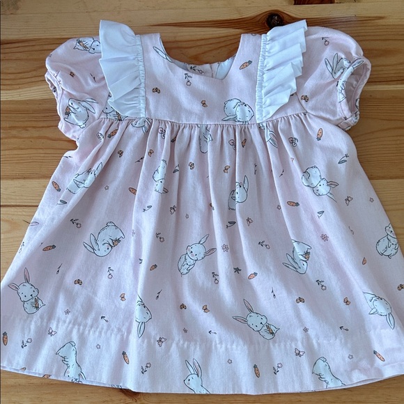 Lulu Bebe Other - Lulu Bebe 12 mo Pink Bunny 🐰 Print Ruffle Cotton Baby Dress